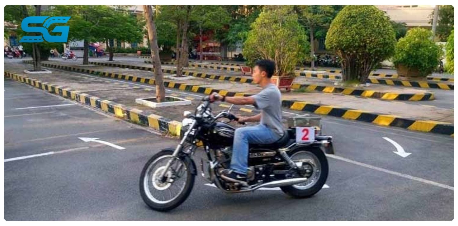 Dạy thi bằng lái xe A2