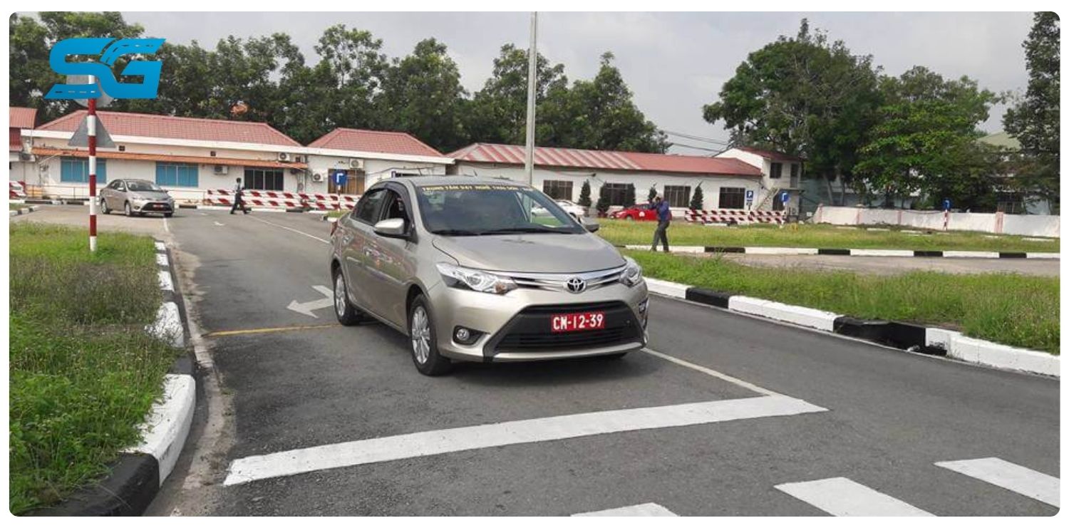 học lái xe ô tô mất bao lâu