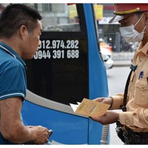 bị treo bằng có được nâng hạng không