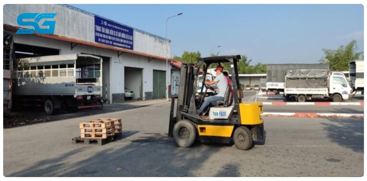 học lái xe nâng ở đâu