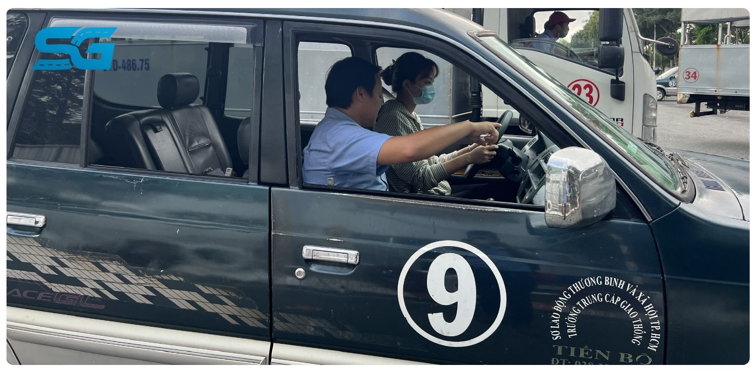 học bằng c bao nhiêu tiền