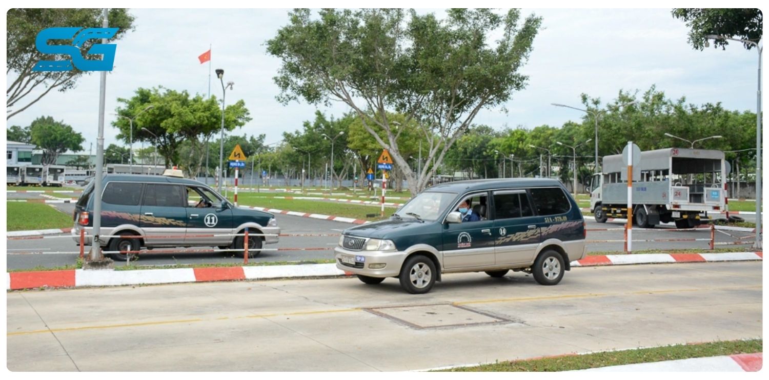 học lái xe 7 chỗ là bằng gì