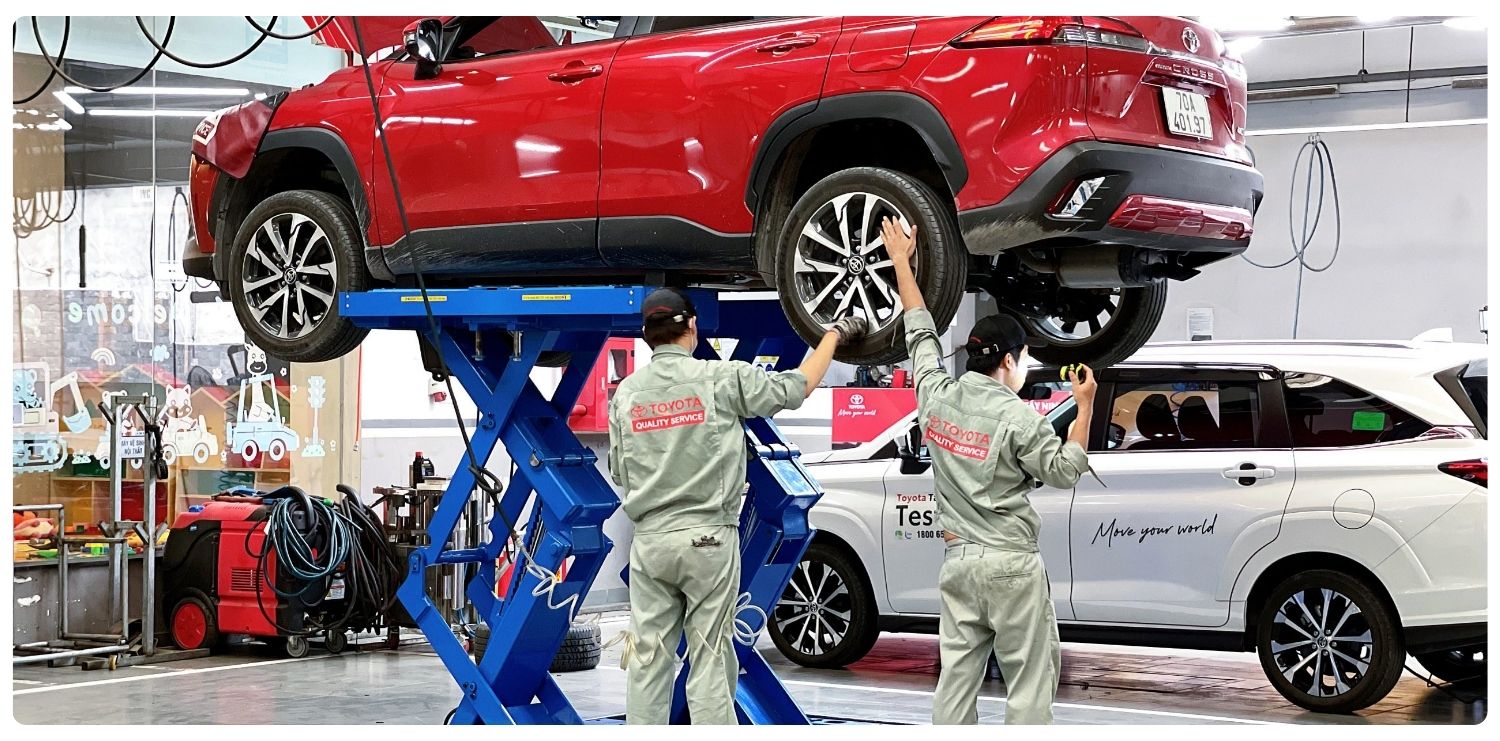Thay dầu động cơ và lọc dầu